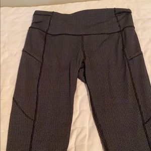 Lululemon cropped leggings